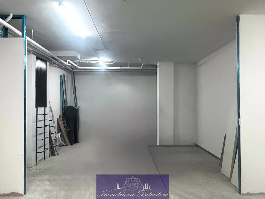 Immagine 4 di Garage in vendita  in Piazza Pietro Mascagni a Firenze