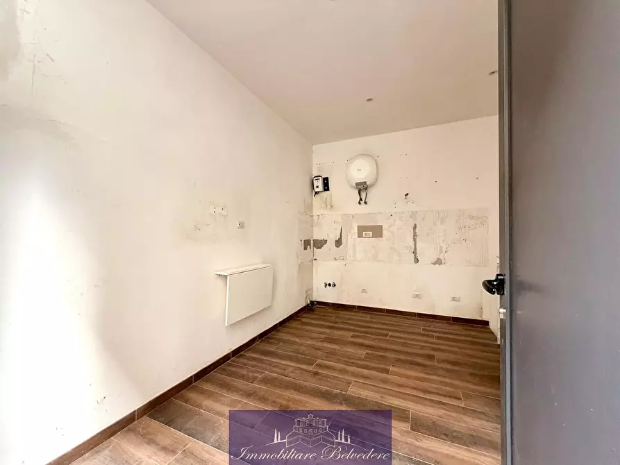 Immagine 15 di Locale commerciale in vendita  in Piazza Leopoldo a Firenze