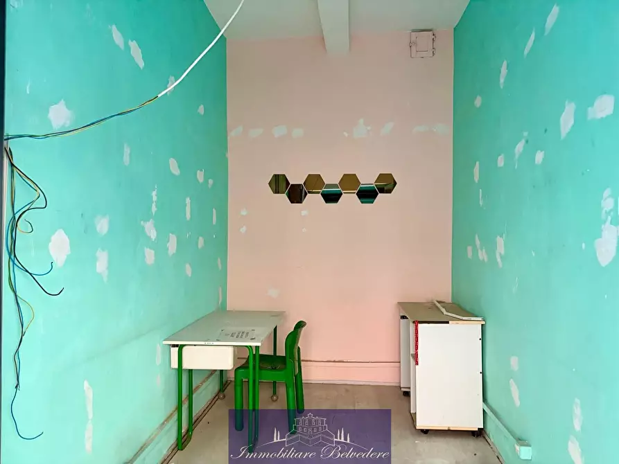 Immagine 8 di Locale commerciale in vendita  in Via Mino a Firenze