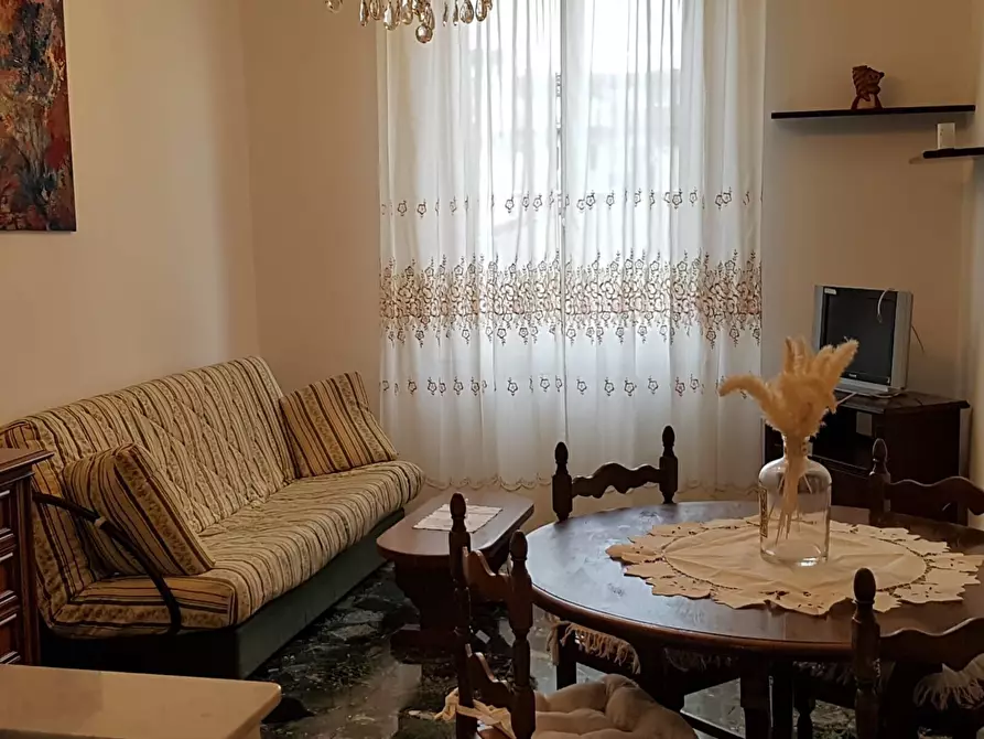 Immagine 1 di Trilocale in affitto  in Borgo Ognissanti a Firenze