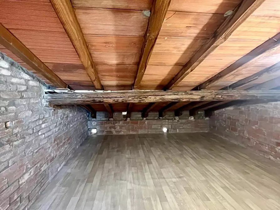 Immagine 9 di Magazzino in vendita  in Via Ulivelli a Firenze