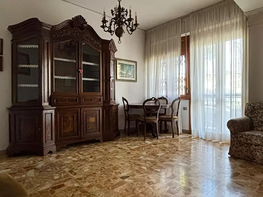 Immagine 10 di Quadrilocale in vendita  in Via Ser Lapo Gavacciani a Firenze