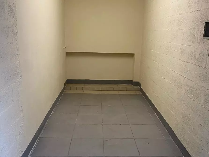 Immagine 14 di Magazzino in vendita  in Via di San Gervasio a Firenze