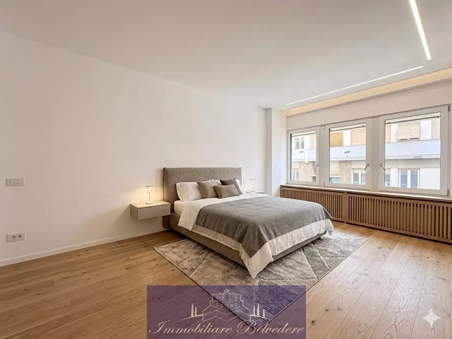 Immagine 8 di Trilocale in vendita  in Via Arnolfo a Firenze