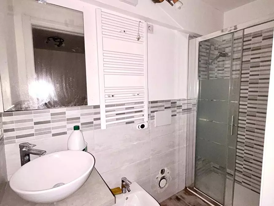 Immagine 12 di Locale commerciale in vendita  in Piazza Leopoldo a Firenze