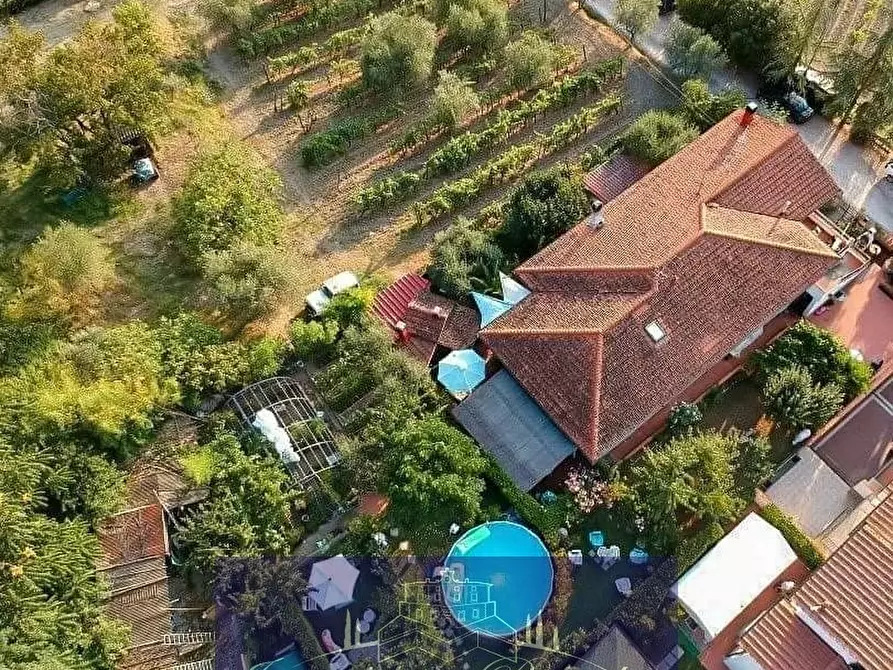 Immagine 7 di Villa in vendita  in Via dei Bagni a Greve In Chianti