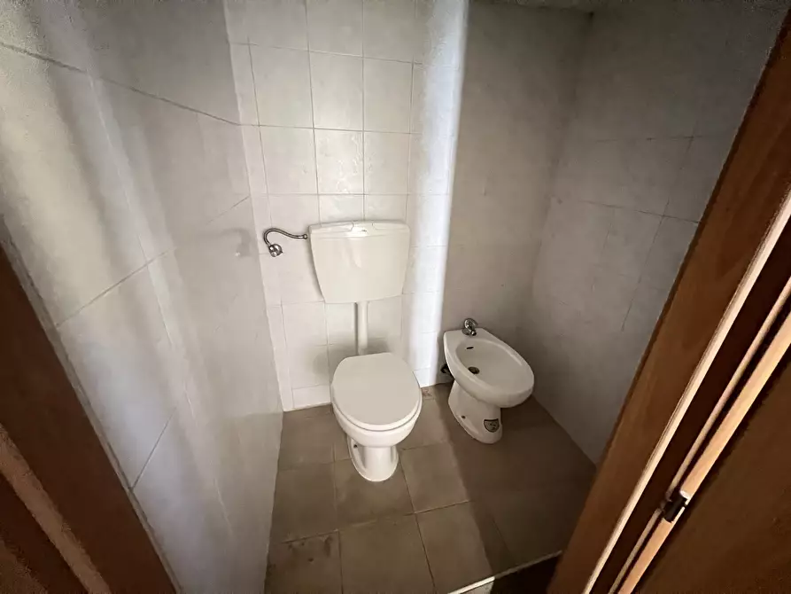 Immagine 13 di Locale commerciale in affitto  in Via Matteotti 329 a Crevalcore