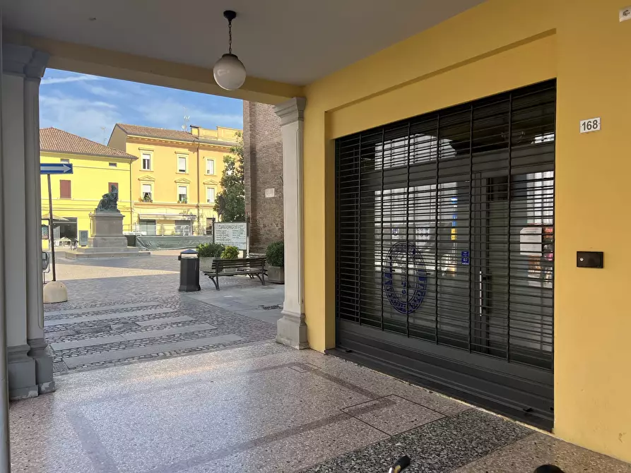 Immagine 6 di Locale commerciale in affitto  in Via Giacomo Matteotti 168 a Crevalcore