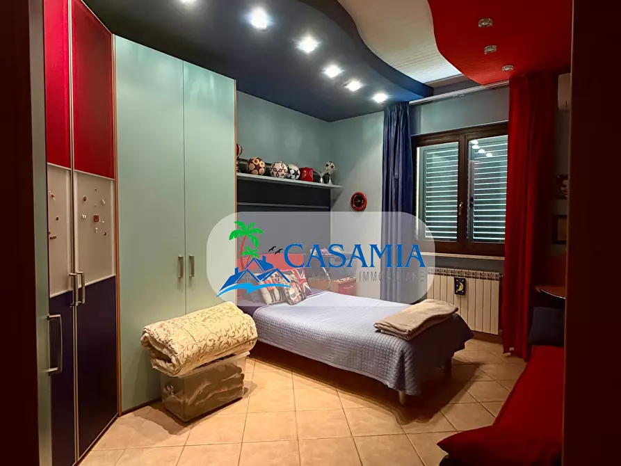 Immagine 15 di Pentalocale in vendita  a Ripatransone