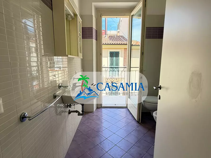 Immagine 14 di Trilocale in vendita  a San Benedetto Del Tronto
