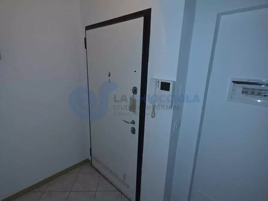 Immagine 11 di Ufficio in vendita  a Bologna