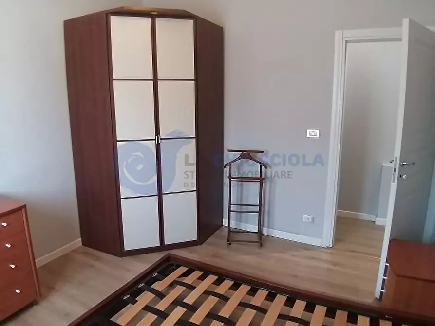 Immagine 25 di Trilocale in affitto  in VIA RANZANI a Bologna