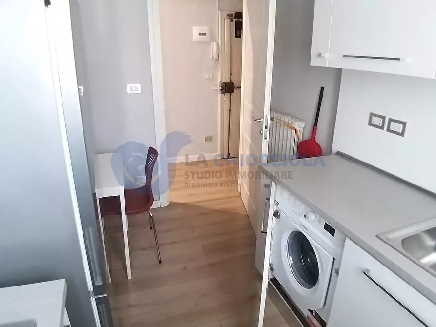 Immagine 10 di Trilocale in affitto  in VIA RANZANI a Bologna