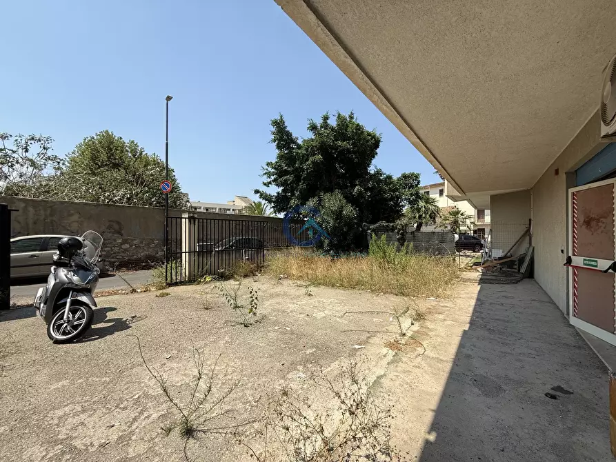 Immagine 3 di Locale commerciale in vendita  in via borrace alla caserma 43/A a Reggio Di Calabria