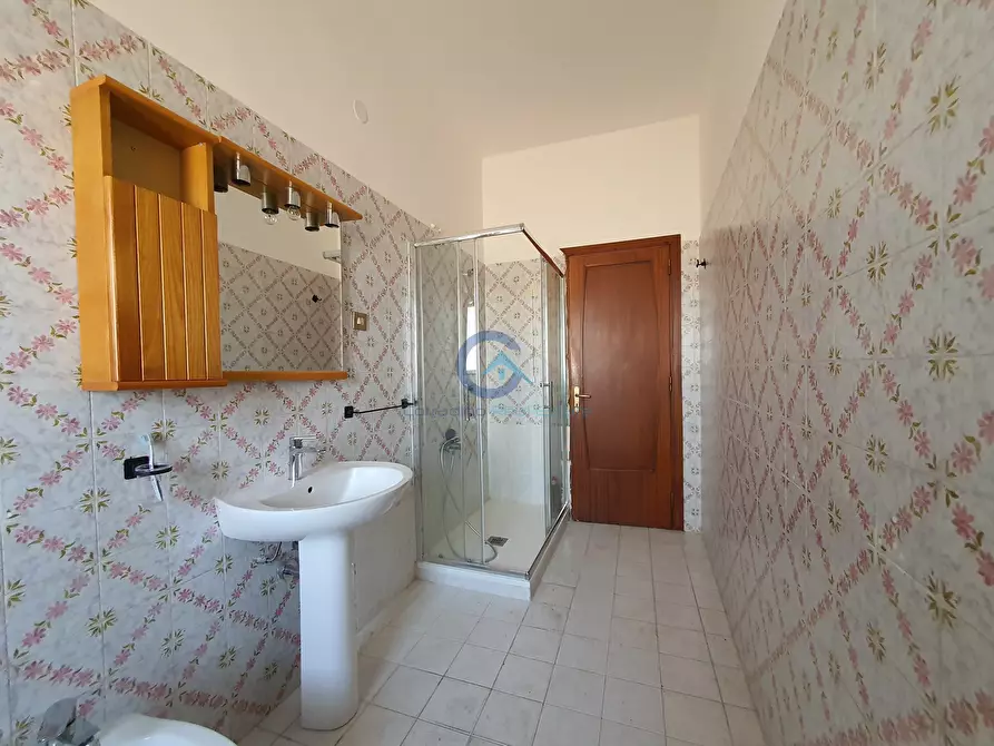 Immagine 13 di Trilocale in affitto  a Catanzaro