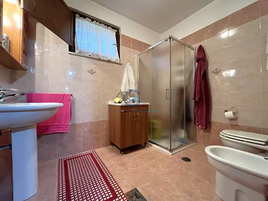 Immagine 15 di Casa trifamiliare in vendita  a Catanzaro