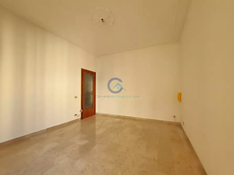 Immagine 8 di Pentalocale in vendita  in Viale dei Normanni 135 a Catanzaro