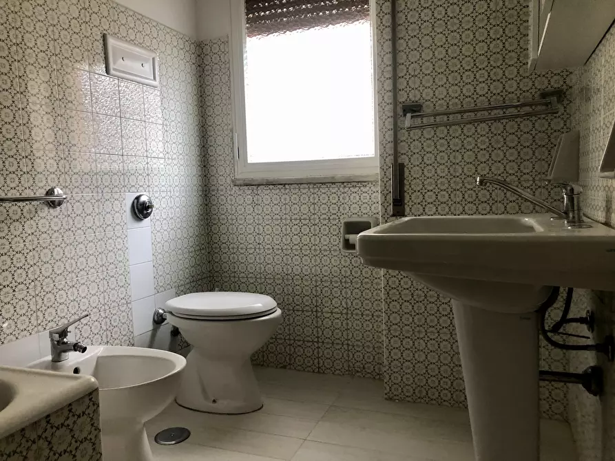 Immagine 14 di Stanza singola in affitto  a Catanzaro