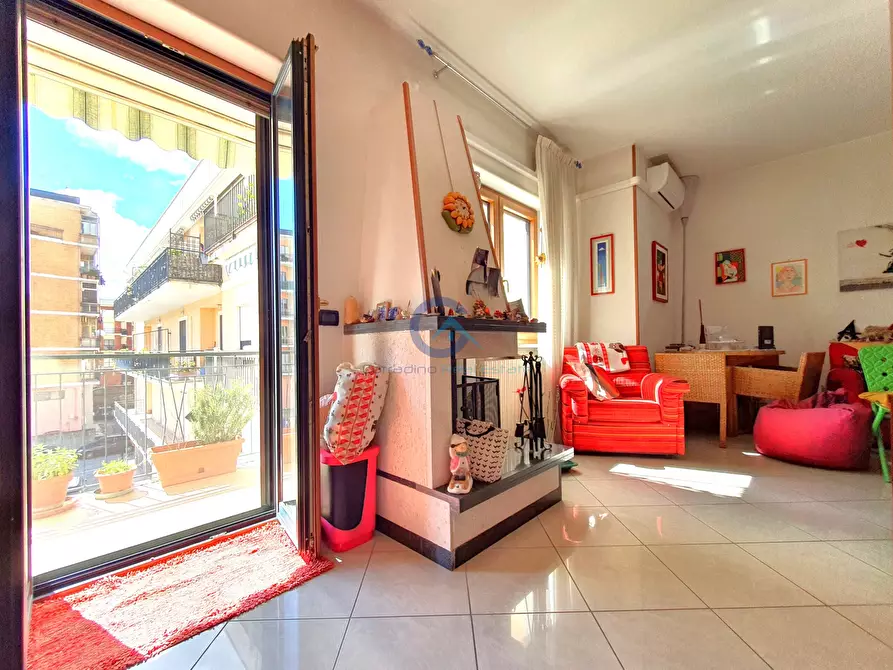 Immagine 4 di Trilocale in vendita  in Viale Cassiodoro 25 a Catanzaro