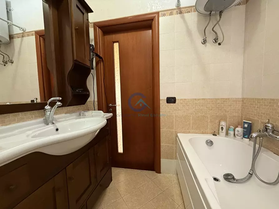 Immagine 11 di Trilocale in affitto  a Catanzaro