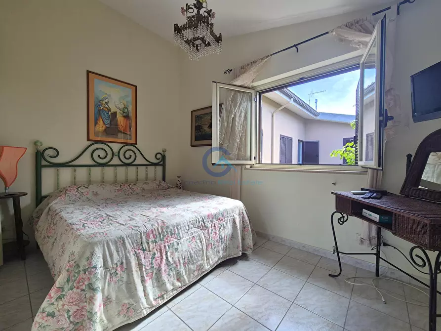 Immagine 19 di Villa in affitto  a Borgia