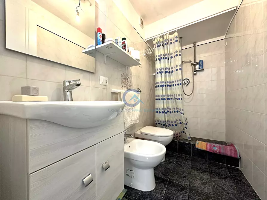 Immagine 10 di Appartamento in vendita  in Via Raffaele Grillone 48 a Stalettì