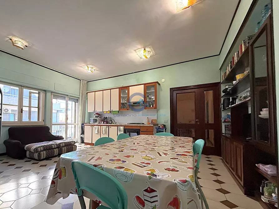 Immagine 2 di Pentalocale in vendita  in Via Corace 46 a Catanzaro