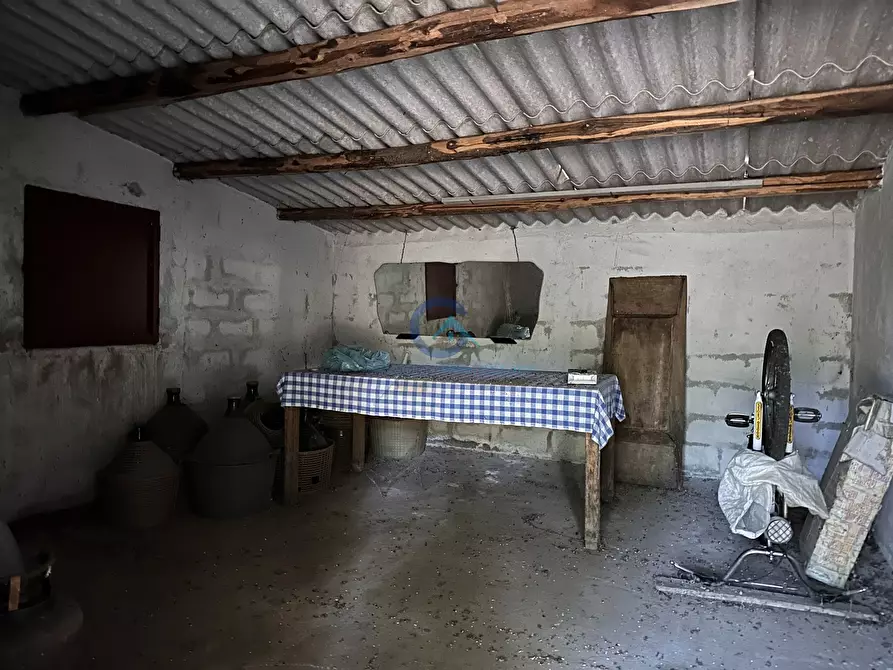 Immagine 3 di Magazzino in vendita  in Via San Fantino a Borgia