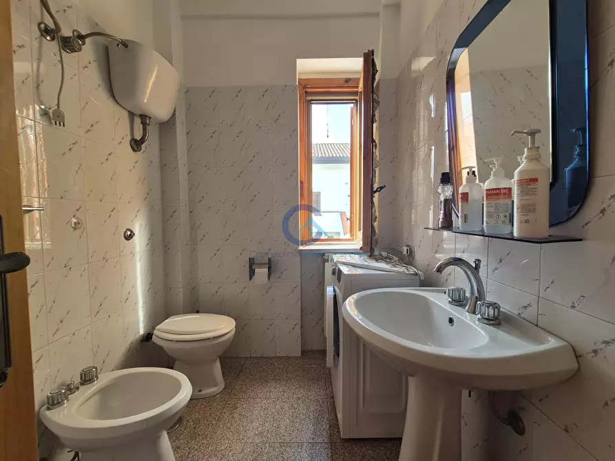 Immagine 10 di Casa trifamiliare in vendita  in VIA DELLE ORCHIDEE 13 a Squillace