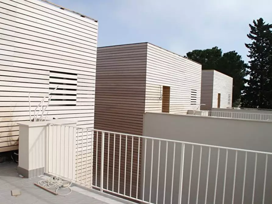 Immagine 3 di Villa in vendita  in VIA GELA a Siracusa