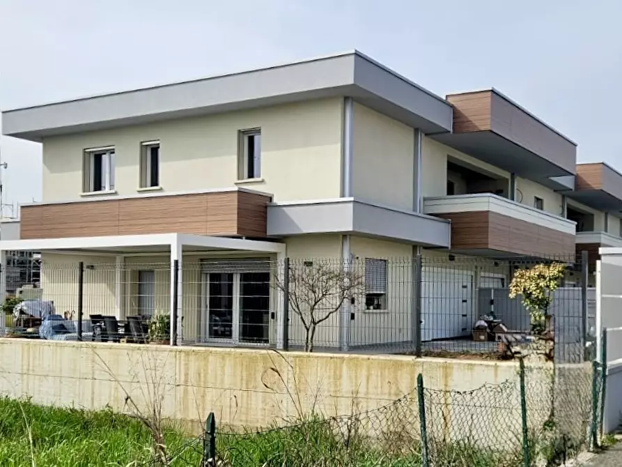 Immagine 8 di Quadrilocale in vendita  in Via Donatori di Sangue SNC a Torbole Casaglia