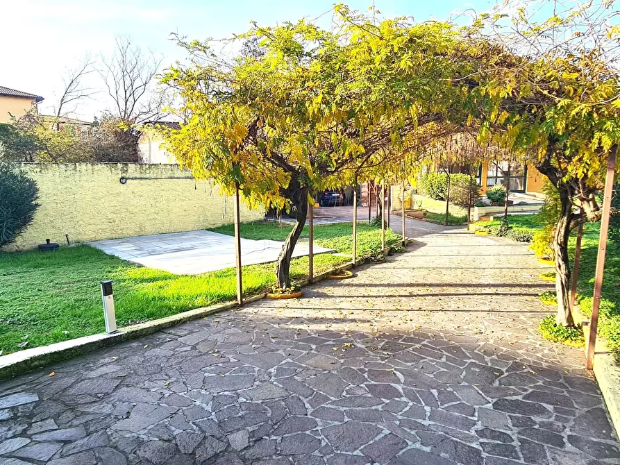Immagine 29 di Villa in vendita  in Via GUGLIELMO  MARCONI a Borgosatollo