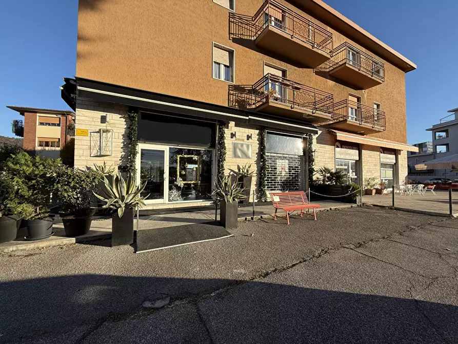 Immagine 1 di Locale commerciale in vendita  in Via Giulio Uberti 2 a Brescia