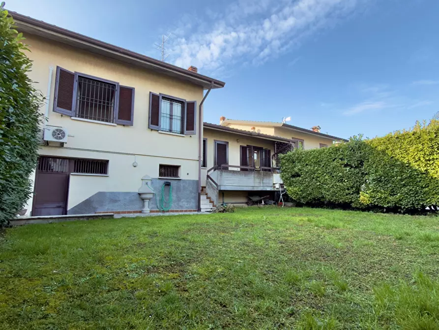 Immagine 4 di Villetta a schiera in vendita  a San Zeno Naviglio