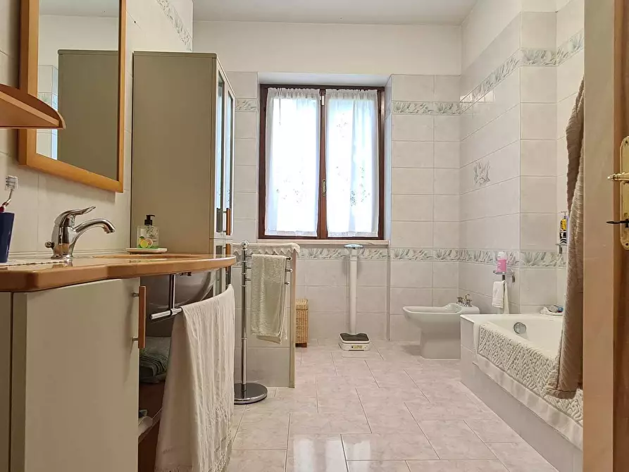 Immagine 21 di Casa indipendente in vendita  a Leno