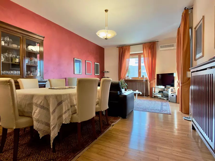 Immagine 1 di Quadrilocale in vendita  a Brescia