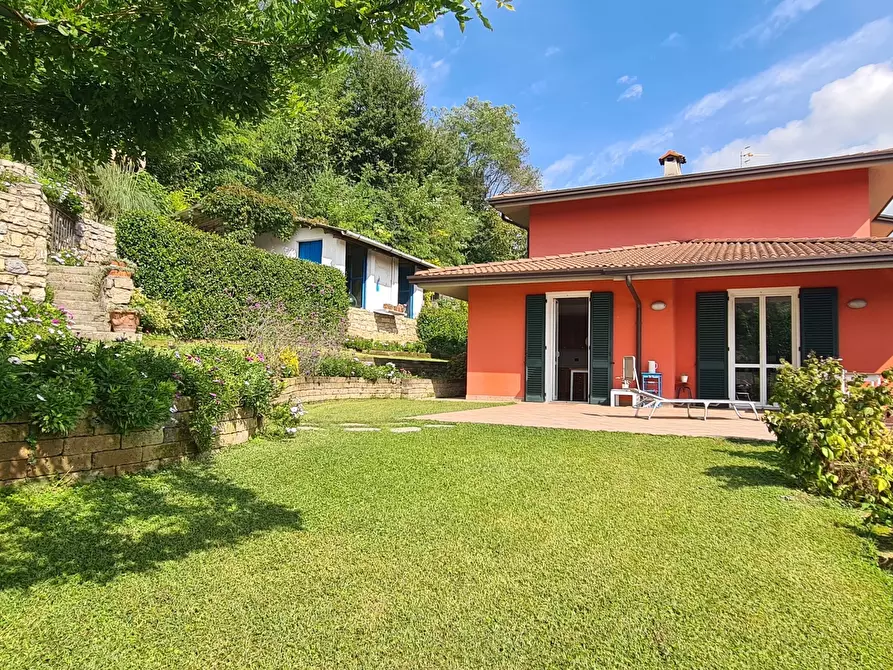 Immagine 2 di Casa bifamiliare in vendita  in Via Brescia 224 a Nave