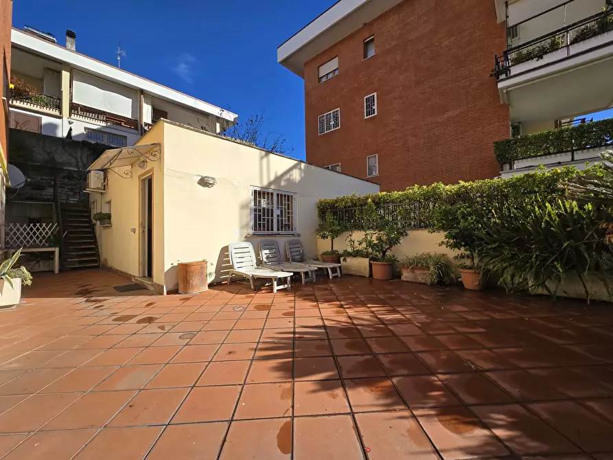 Immagine 18 di Stanza singola in affitto  in Via della Giustiniana 220 a Roma