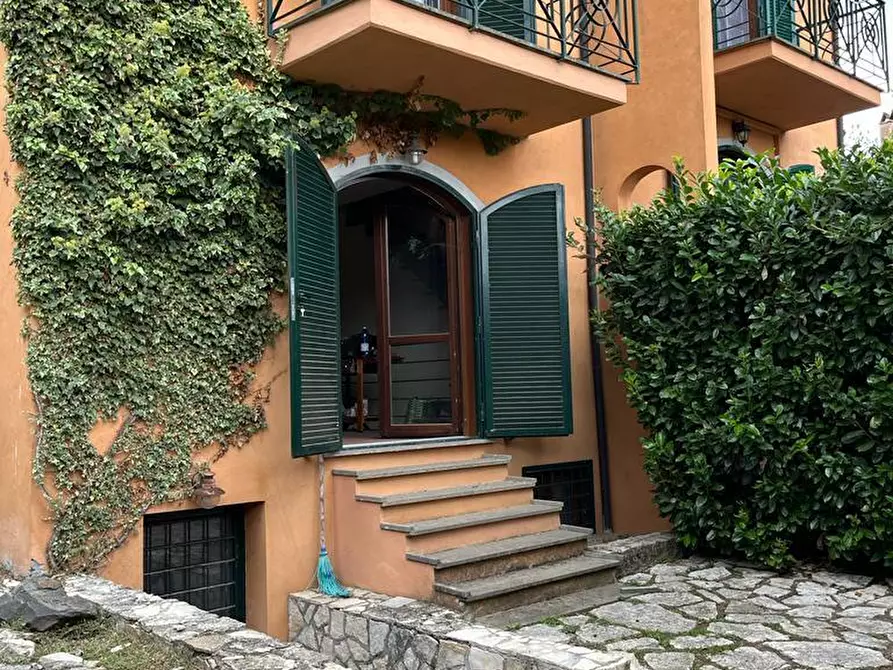 Immagine 1 di Villa in vendita  in Via Muzio Clementi 9 M a Nepi