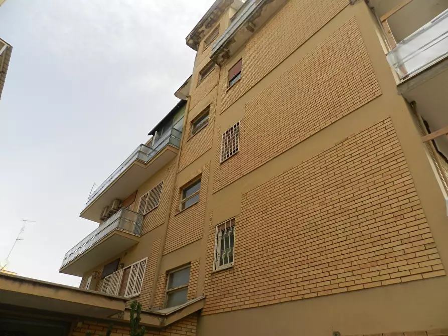 Immagine 2 di Trilocale in affitto  in Via Matteo Palmieri 6 a Roma