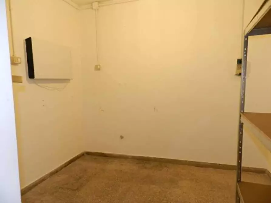 Immagine 11 di Laboratorio in affitto  in Via Monte Pertica 24 a Roma