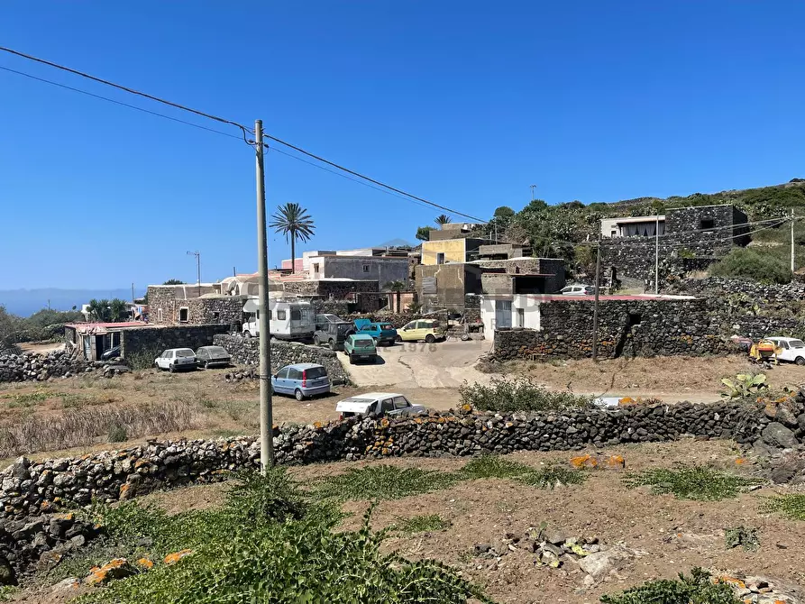 Immagine 21 di Rustico / casale in vendita  in Via Sibà a Pantelleria