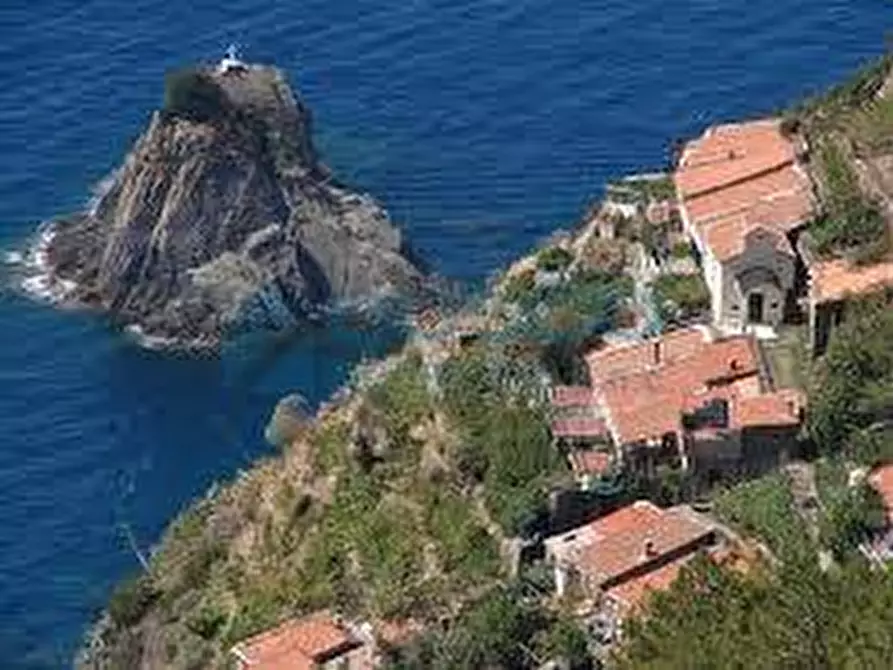 Immagine 1 di Rustico / casale in vendita  in Via Tramonti a La Spezia