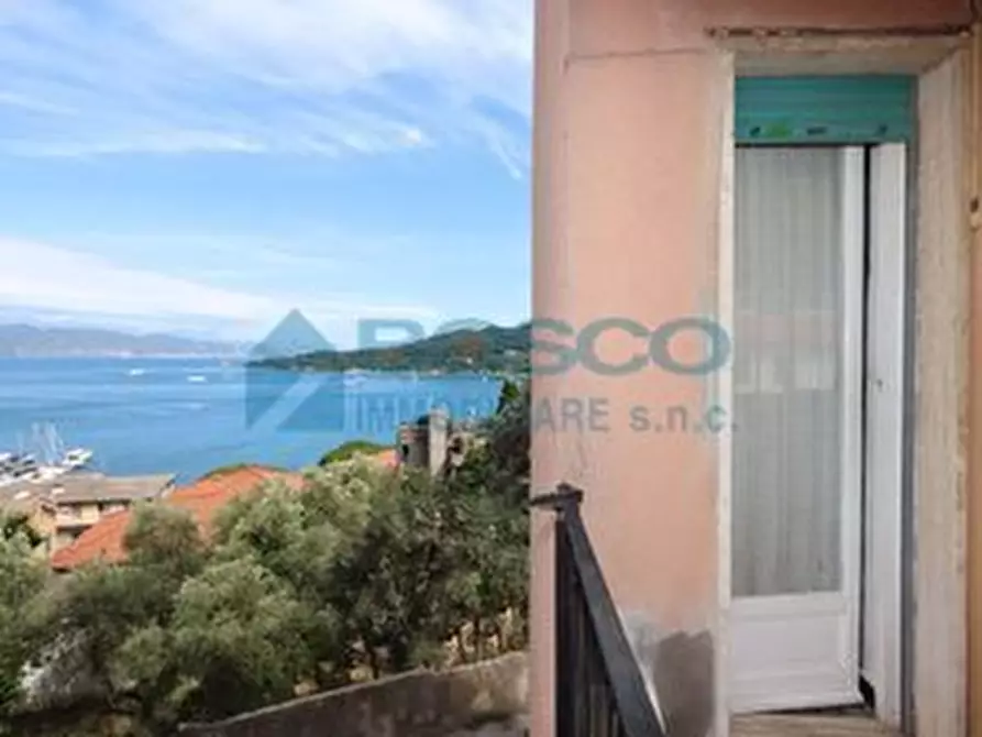 Immagine 24 di Trilocale in vendita  in Viottolo della Martina 5 a Portovenere