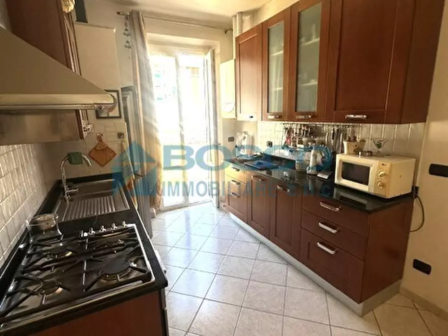 Immagine 11 di Pentalocale in vendita  in Viale Giovanni Amendola 7 a La Spezia