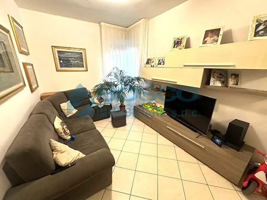 Immagine 2 di Pentalocale in vendita  in Largo Marcantone a La Spezia