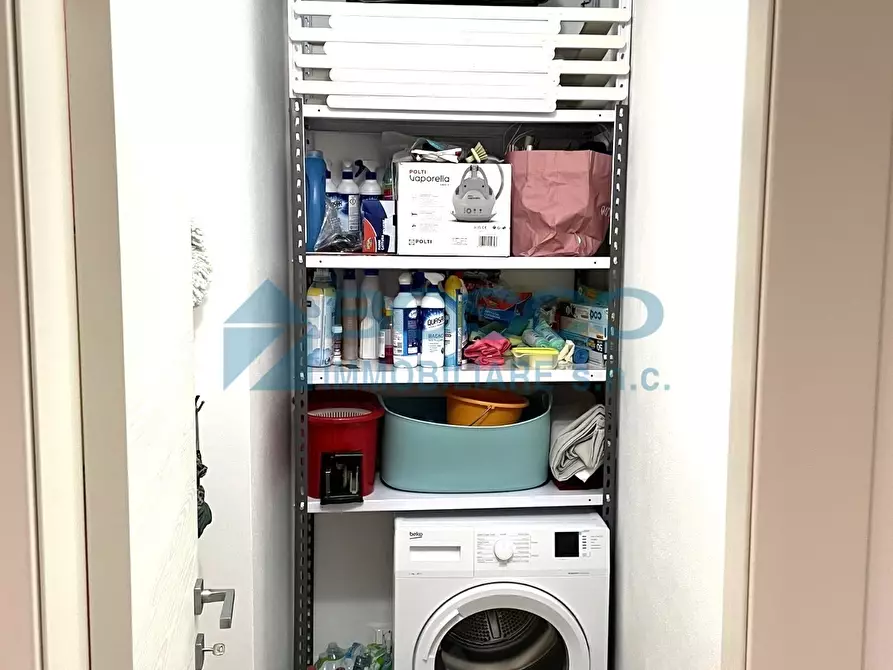 Immagine 7 di Quadrilocale in vendita  in Viale S. Bartolomeo a La Spezia