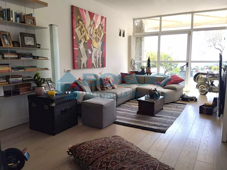 Immagine 11 di Pentalocale in vendita  in Costa di Murlo a La Spezia