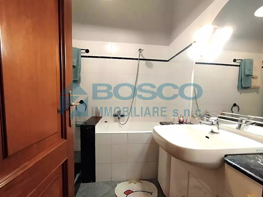 Immagine 6 di Quadrilocale in vendita  in Via Genova 213 a La Spezia