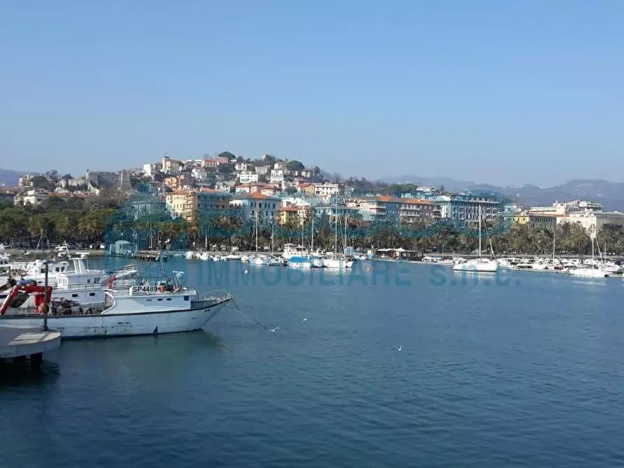Immagine 19 di Pentalocale in vendita  in Piazza Giuseppe Garibaldi a La Spezia